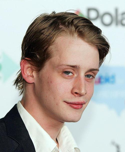 ‘Home Alone’s’ Kevin Turned 42 & He Looks Like A Dreamboat Today