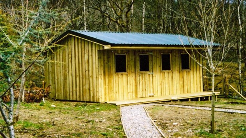 In the yard, the husband built a shed in secret did not let anyone in!