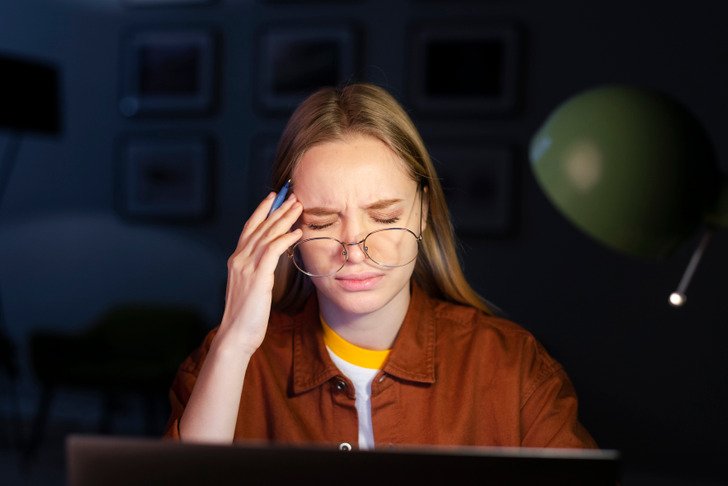 5. Loss of peripheral vision.