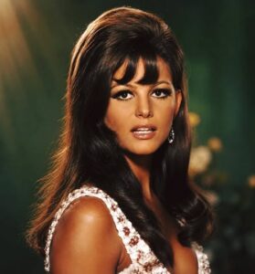 No fillers, no plastic surgery… nothing but nature’s gift. She was stunn